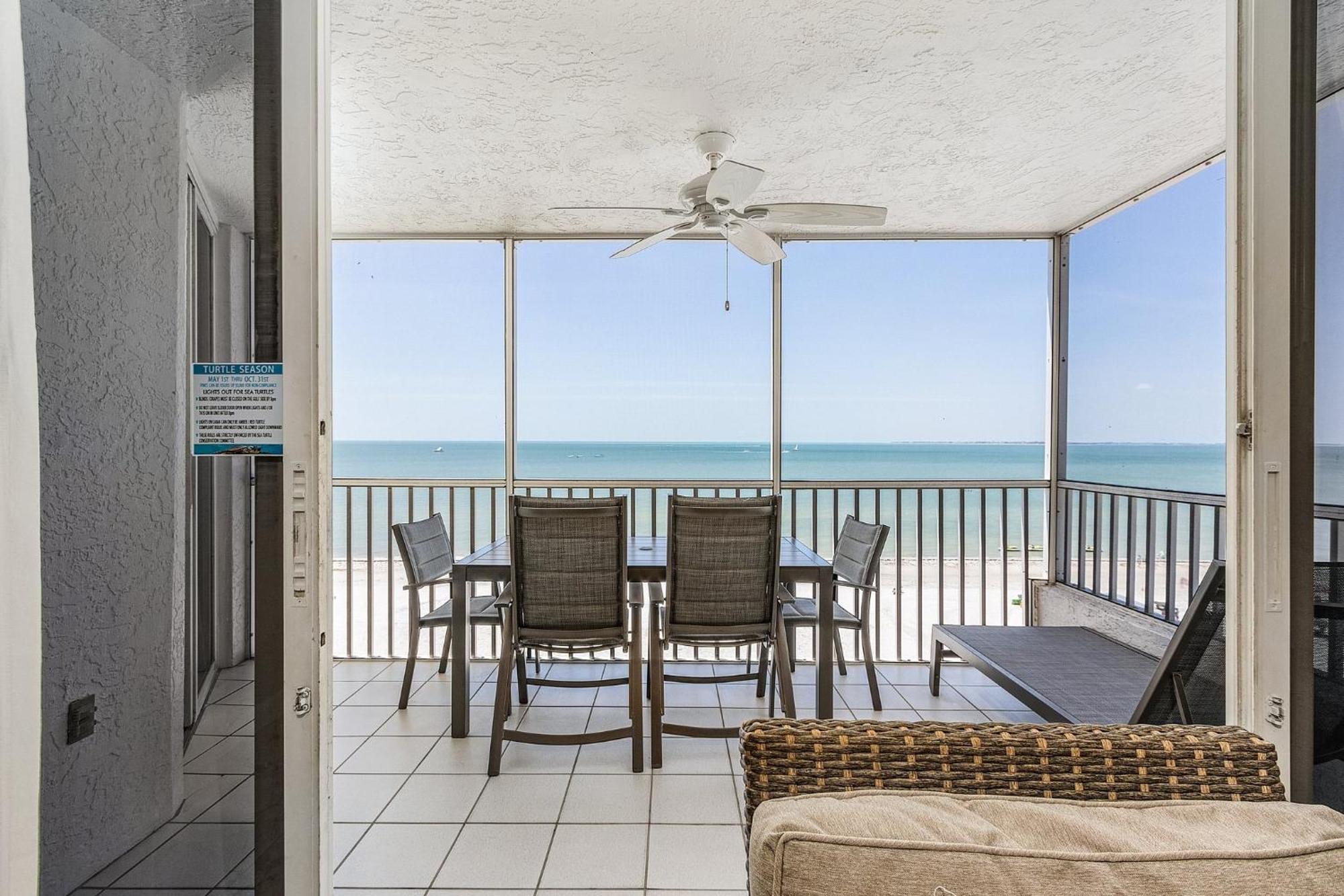 Fantastic Gulf Front Condo On The North End Of The Island - Beach Villas # 504 Condo Fort Myers Beach Bagian luar foto